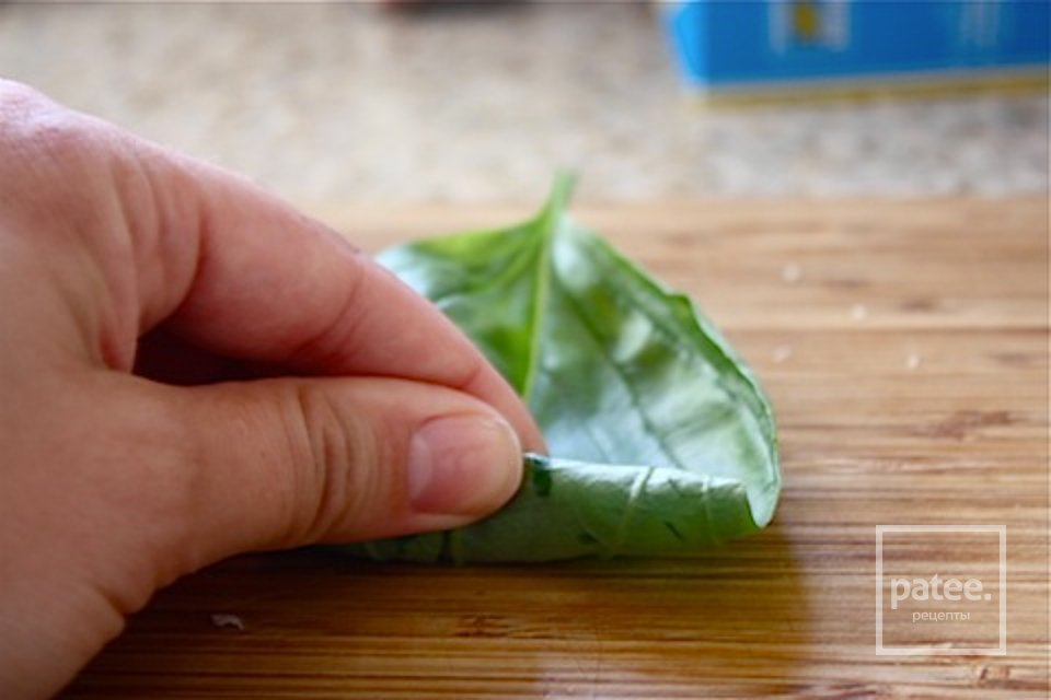 Лингвини с креветками в томатном соусе - Шаг 2