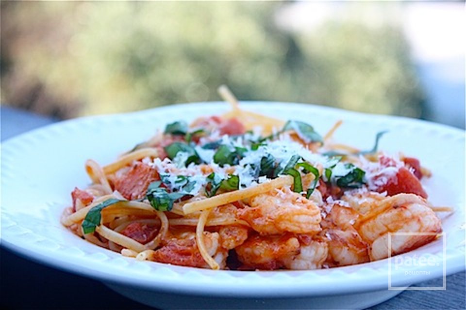 Лингвини с креветками в томатном соусе - Шаг 12