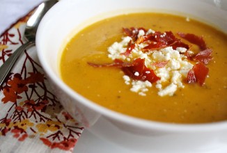 Суп с тыквой сквош, Прошутто и козьим сыром