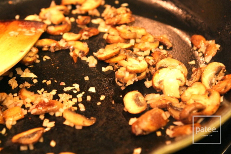 Фасоль с грибами - Шаг 10