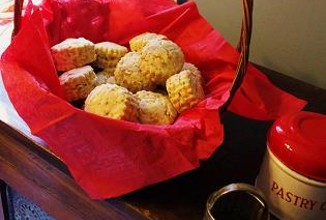 Сырное печенье с зеленью