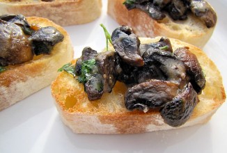 Тосты с грибами