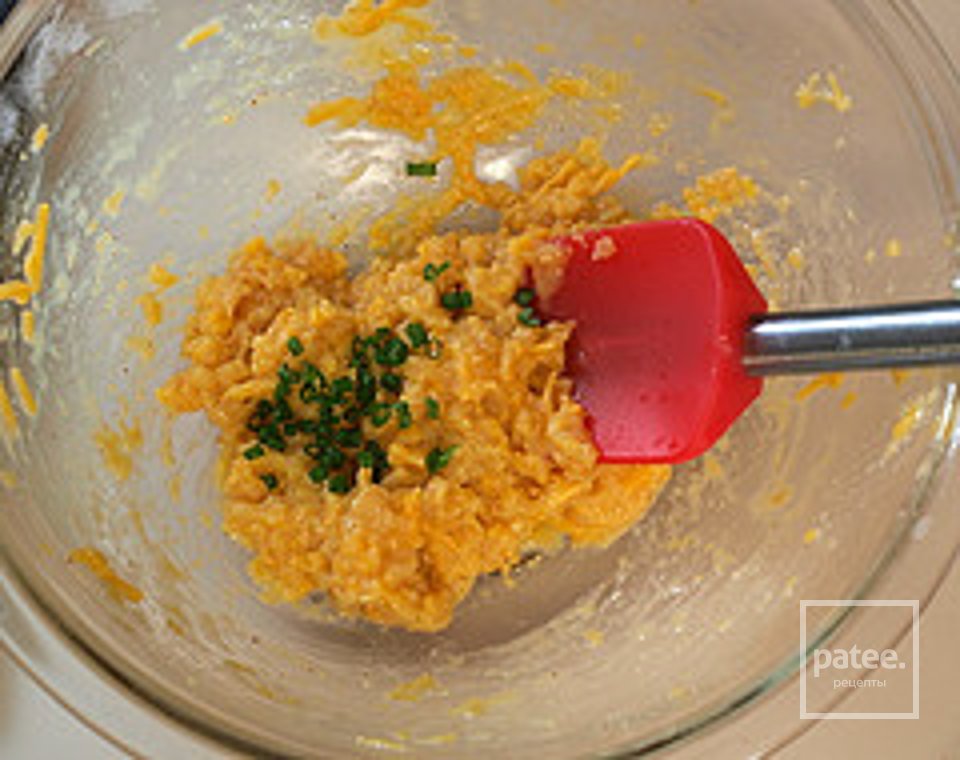 Бенье с сыром и зеленым луком - Шаг 10