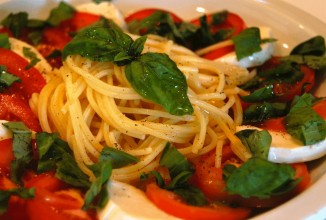 Спагетти капрезе