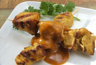 Куриный сатэй в арахисовом соусе