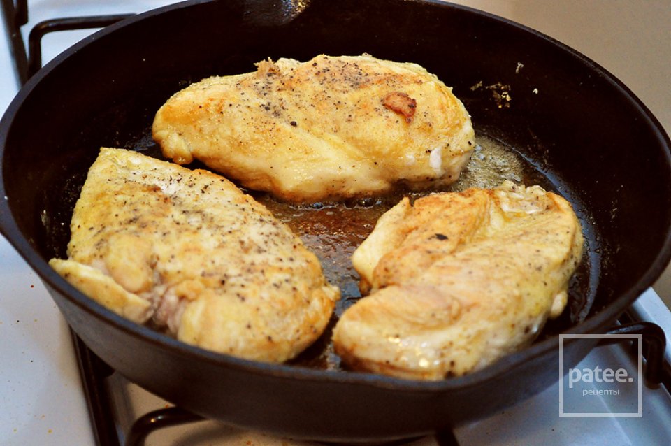 Куриное филе в винном соусе - Шаг 8