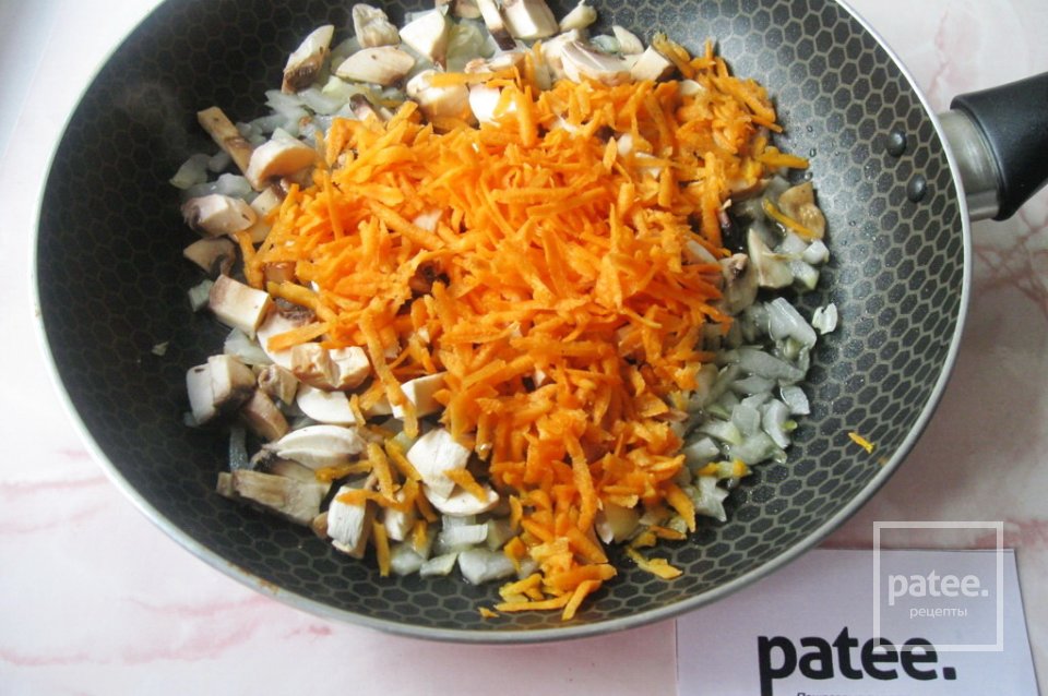 Голубцы с куриным фаршем, рисом и грибами - Шаг 6