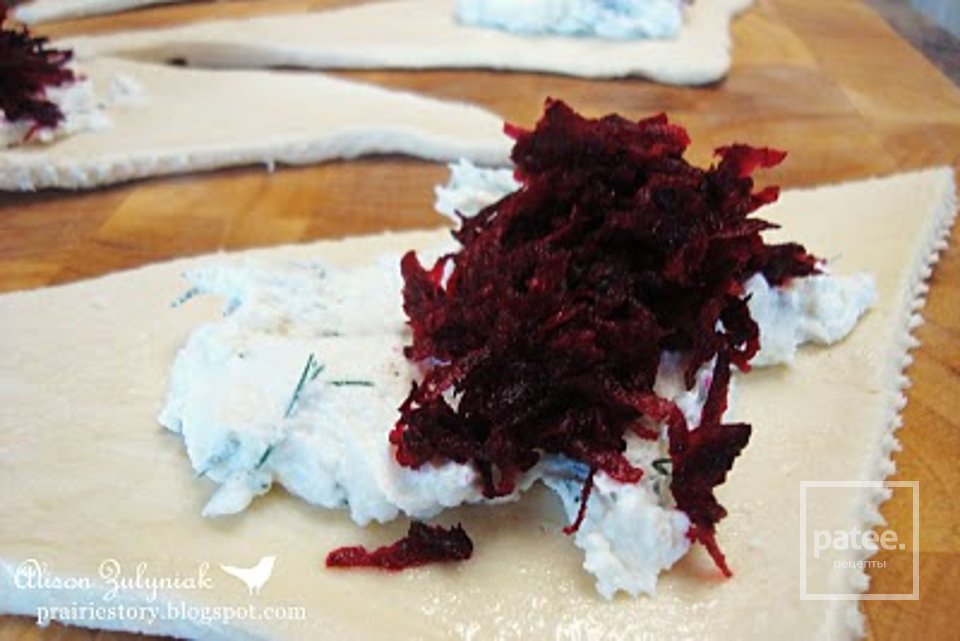 Рогалики с сыром и свеклой - Шаг 4