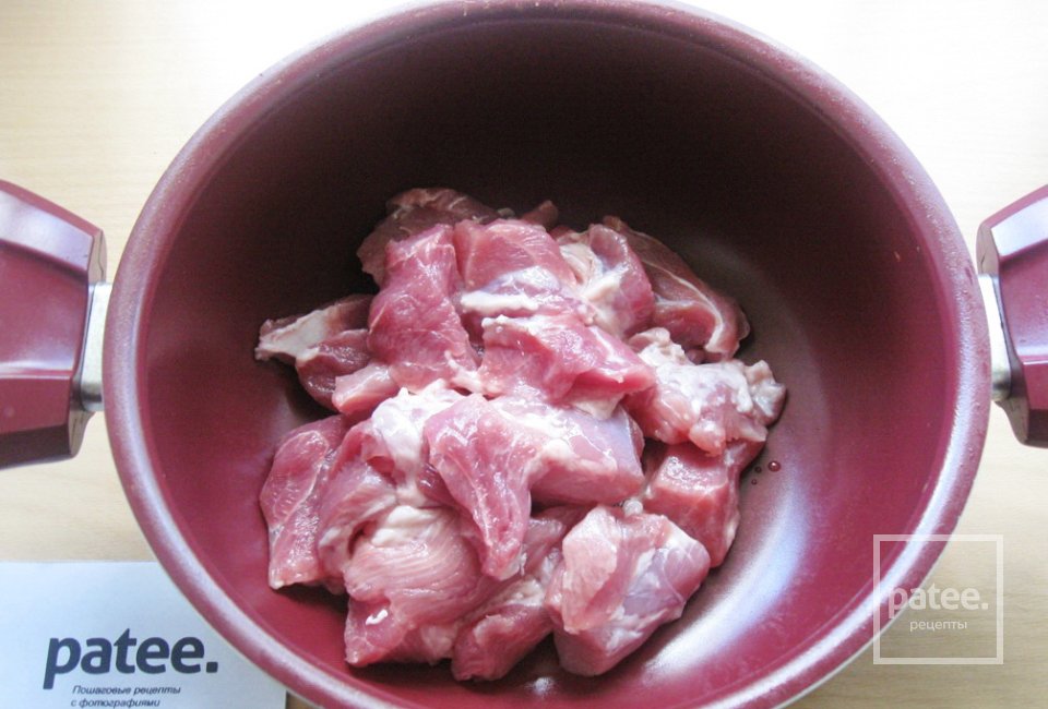 Свинина с грибами и кабачками в сырном соусе - Шаг 3