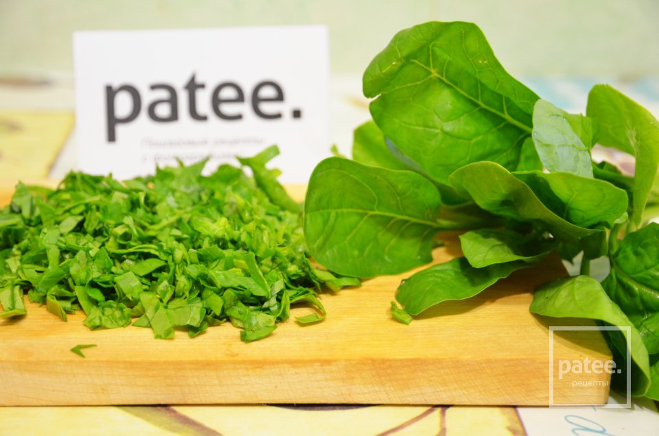 Пирог с зеленью и творогом - Шаг 2