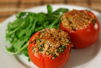 Фаршированные помидоры с кускусом