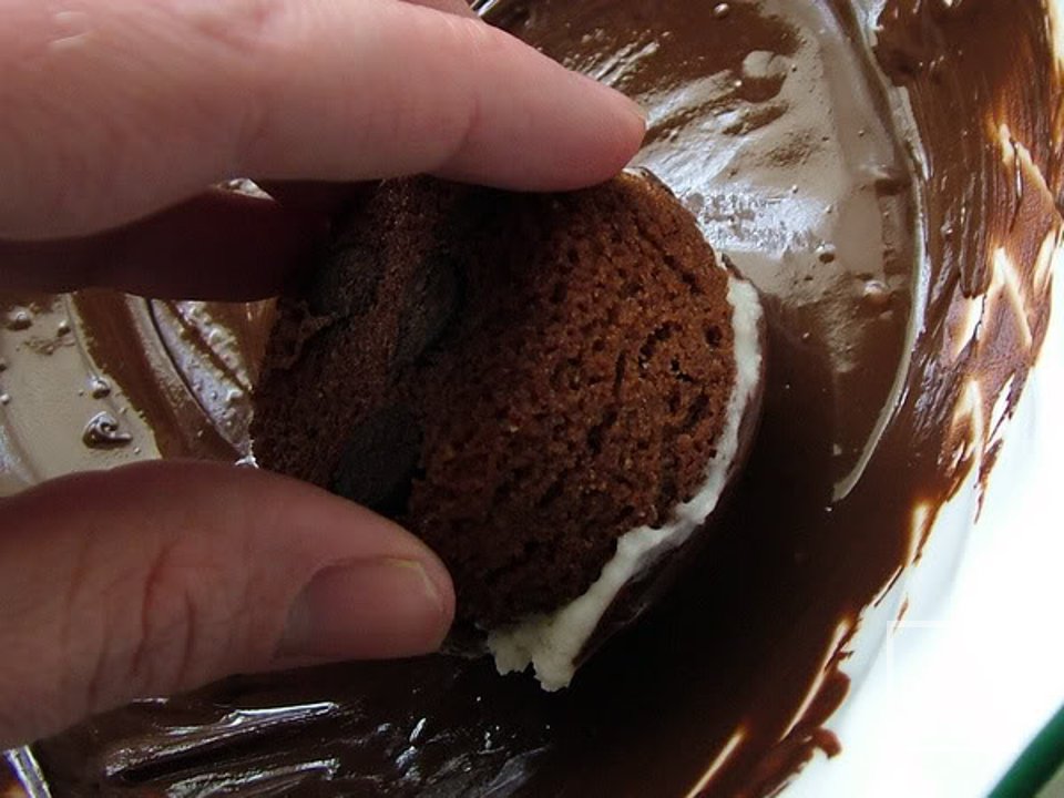 Шоколадные кексы с мятной глазурью и ганашем - Шаг 19