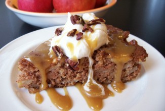 Яблочный пирог с карамелью