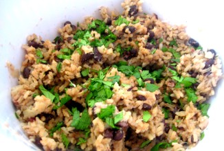 Рис с черной фасолью