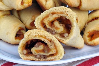 Тыквенные рогалики с пеканом