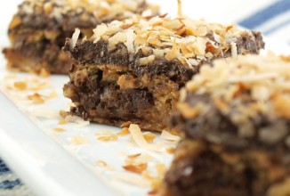 Блонди с шоколадом и кокосовой стружкой