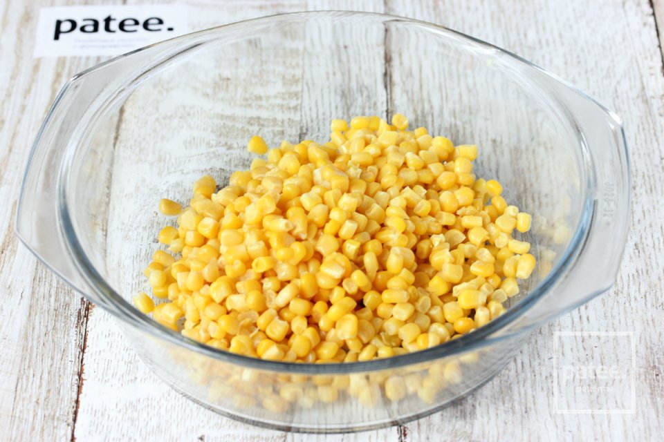 Салат с крабовыми палочками и чипсами - Шаг 4