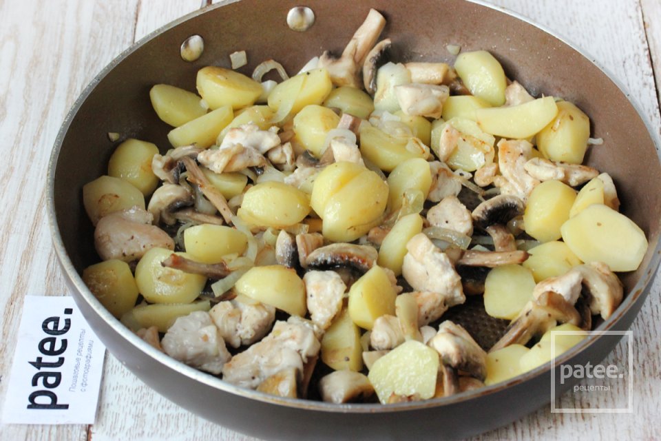 Овощное рагу с куриным филе и шампиньонами - Шаг 9