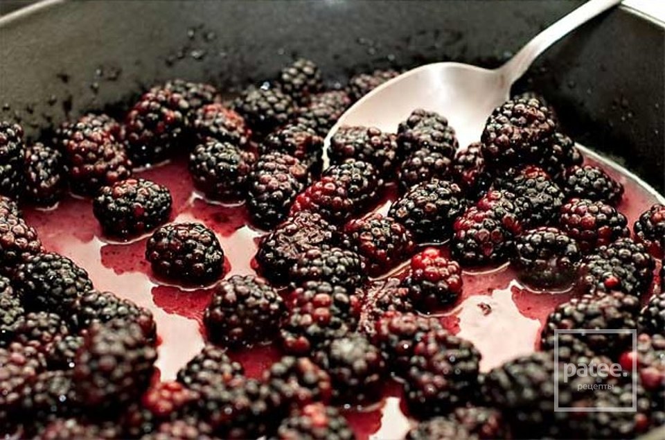 Ежевичный коблер - Шаг 10