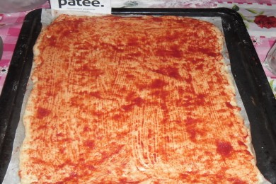   *Домашняя пицца для всей семьи на кефире* - приготовление