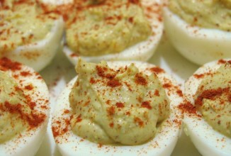 Яйца с начинкой карри