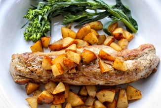 Свиная вырезка с грушами