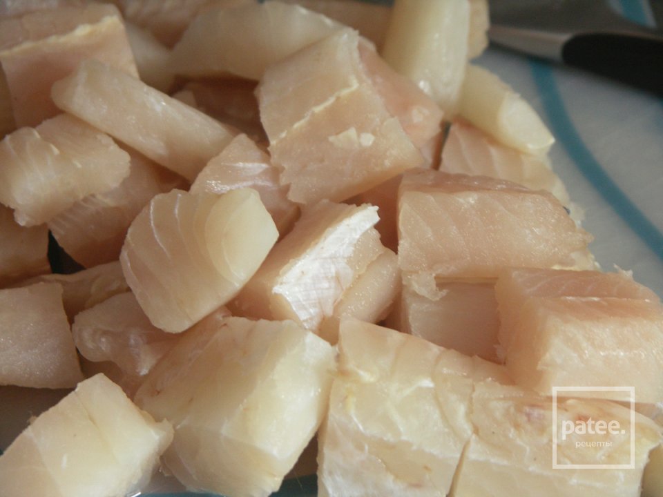 Рыбные котлеты с соусом тартар - Шаг 1