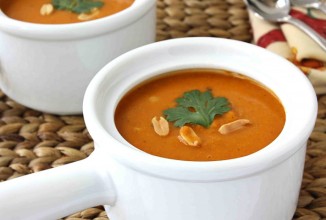 Африканский томатный суп с нутом и сладким картофелем