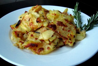Запеченный картофель с розмарином