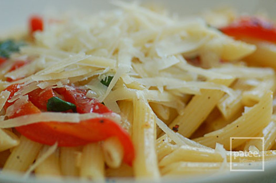 Паста с печеным перцем и базиликом - Шаг 9