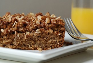 Банановый пирог с корицей