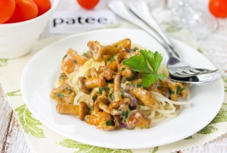 Жареные лисички по рецепту Джейми Оливера