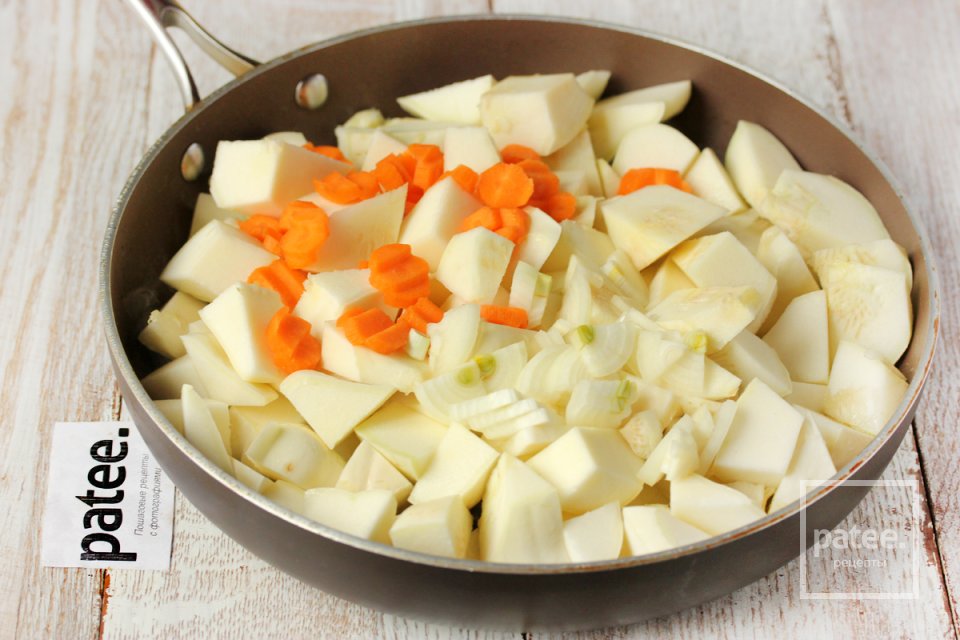 Патиссоны в сметанно-томатном остром соусе - Шаг 4