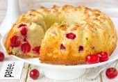 Кекс на сливках с вишней и курагой