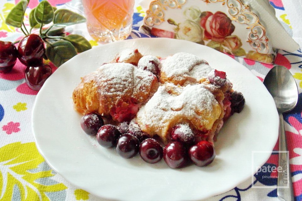 Круассаны с вишней в суфле из йогурта - Шаг 11