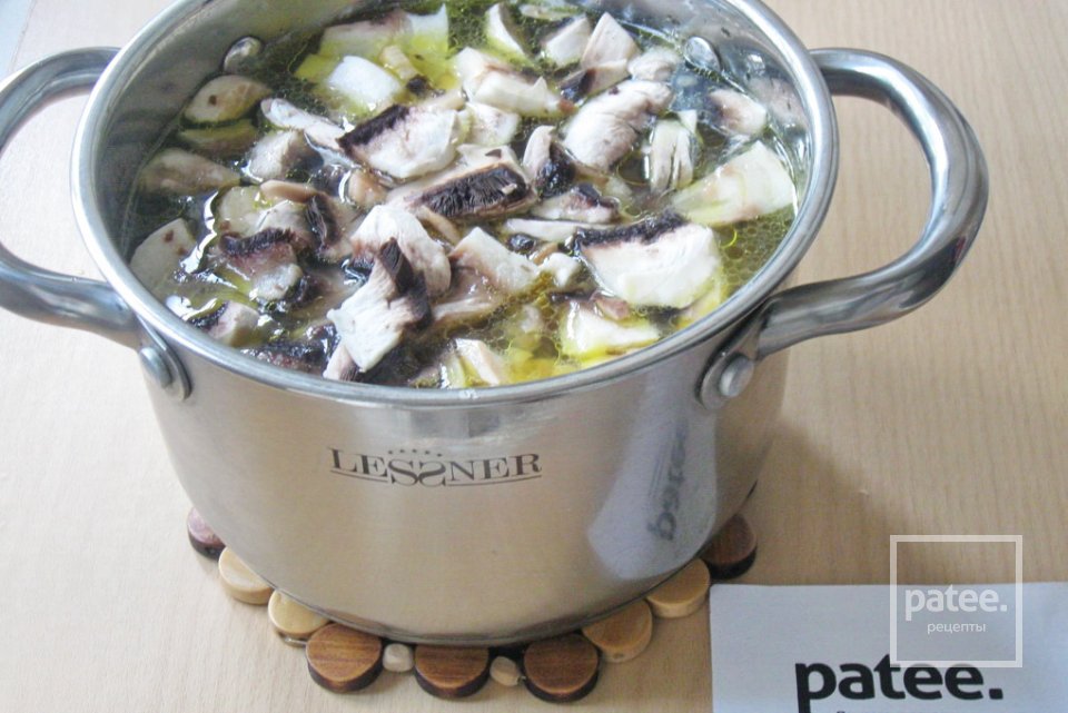 Суп с фрикадельками и грибами - Шаг 12