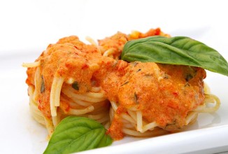 Паста с томатно-базиликовым соусом