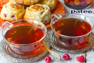 Чай чёрный с малиной