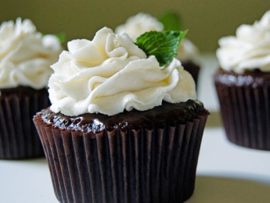 Рецепт Шоколадные кексы с ганашем и мятным кремом