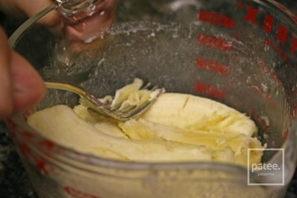 Банановые вафли с орехами - Шаг 8