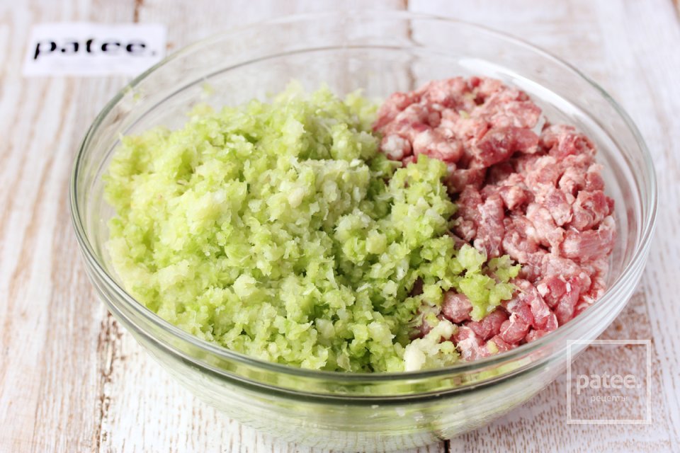 Котлеты из свинины с капустой - Шаг 5