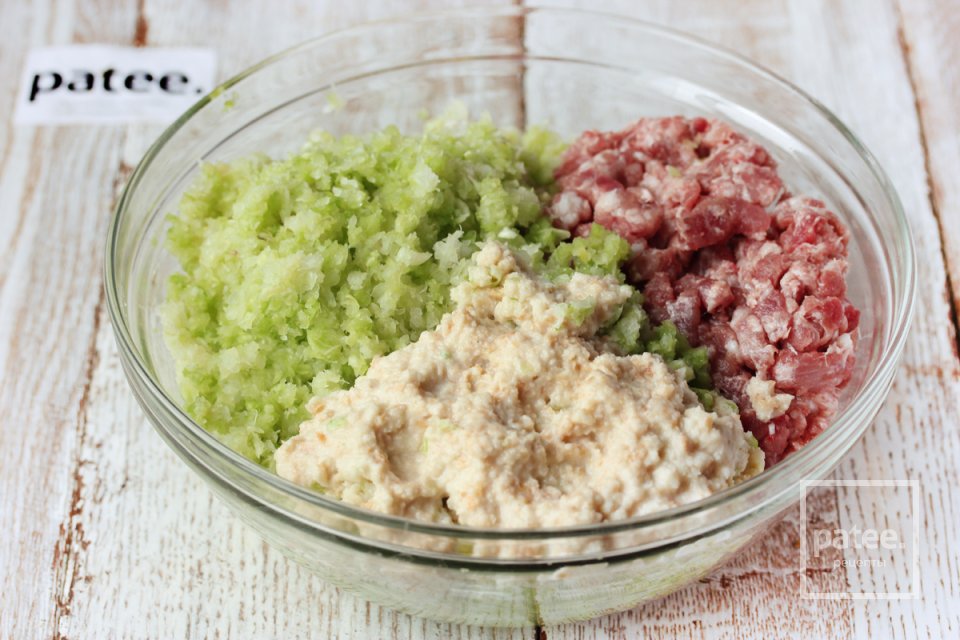 Котлеты из свинины с капустой - Шаг 6