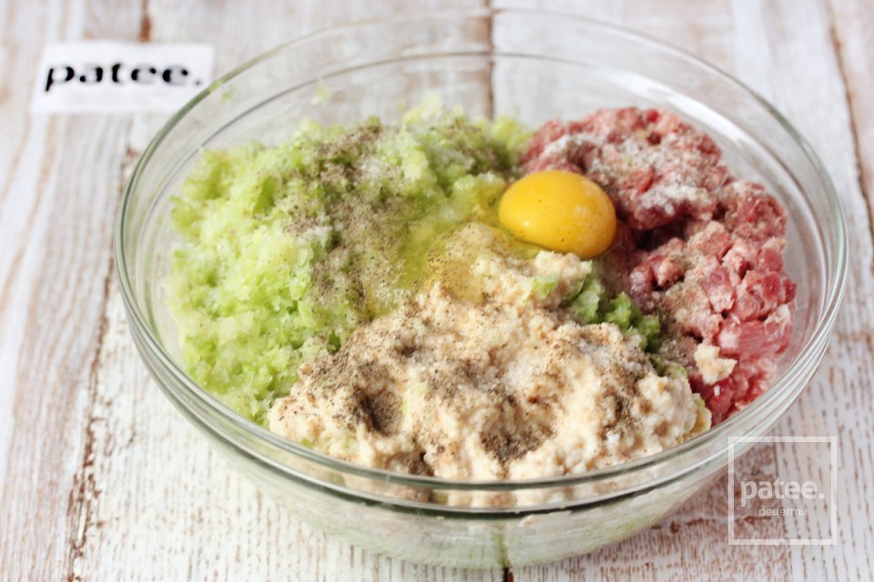 Котлеты из свинины с капустой - Шаг 7