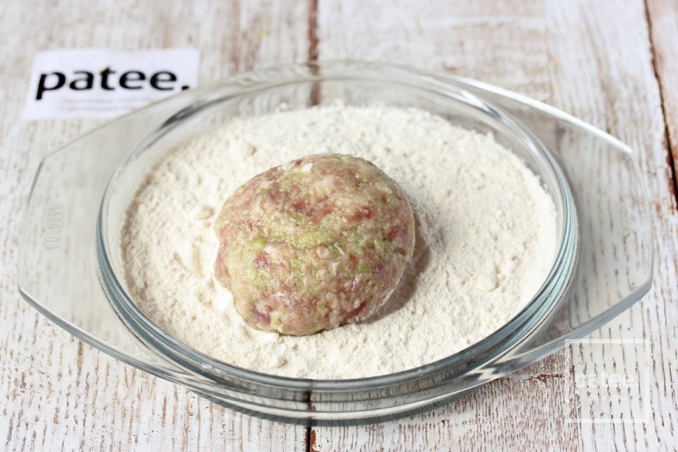 Котлеты из свинины с капустой - Шаг 9