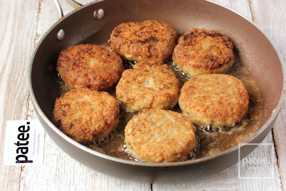 Котлеты из свинины с капустой - Шаг 11