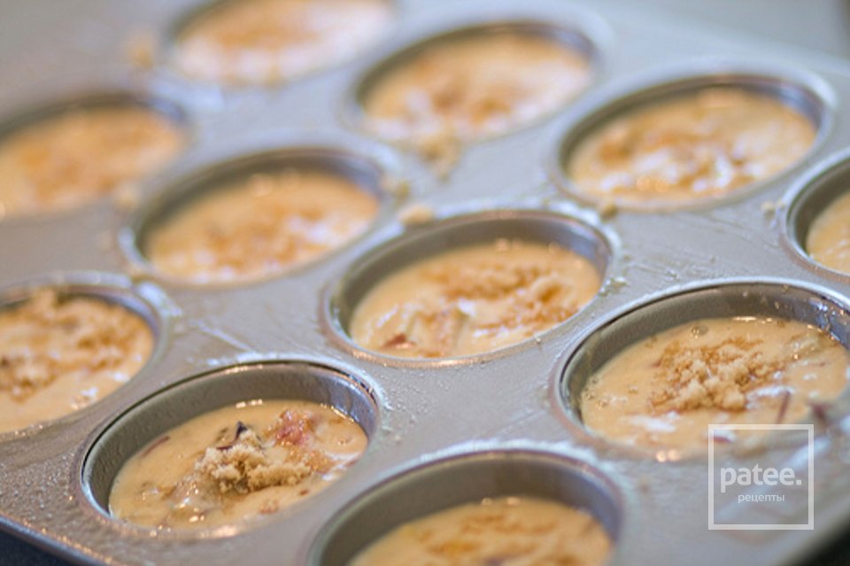 Персиковые кексы с ревенем - Шаг 9