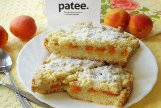 Рассыпчатый пирог с абрикосами