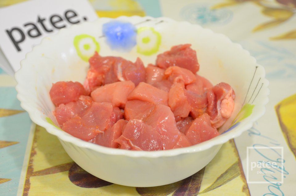 Свинина, тушенная с овощами - Шаг 3