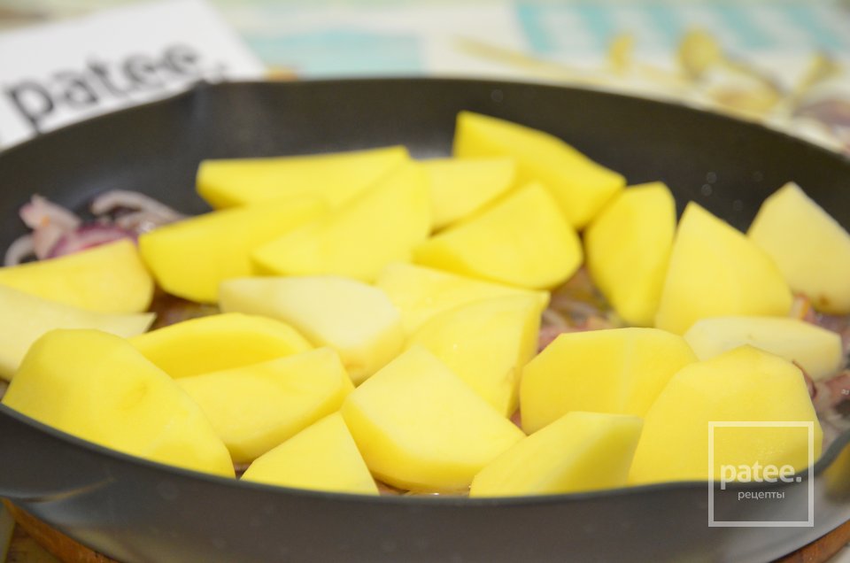 Свинина, тушенная с овощами - Шаг 10