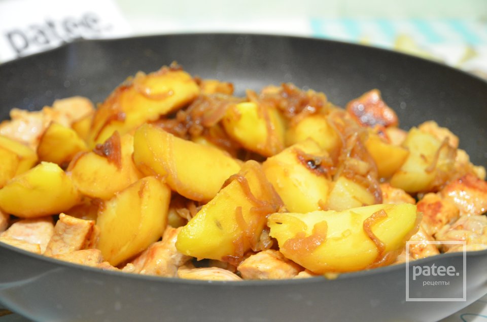 Свинина, тушенная с овощами - Шаг 12